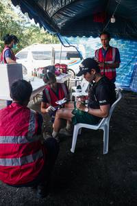 BIB: 
                            <button type="button" onclick="openModal(28157853)" class="btn btn-primary btn-sm float-right btn-popup" data-toggle="modal" data-target=".modal-high-quality">
                        <i class="fas fa-shopping-cart"></i> Add to Cart
                    </button>
                                            <button type="button" onclick="isThisMe(28157853, true)" class="btn btn-success btn-sm float-right btn-popup btn-isme hidden" data-toggle="tooltip" data-placement="bottom" title="นี่คือรูปของคุณใช่ไหม คลิกที่นี่เพื่อเอาเข้าอัลบั้ม">
                        <i class="fas fa-plus"></i> Add to album
                    </button>
                    <button type="button" onclick="isThisMe(28157853, false)" class="btn btn-warning btn-sm float-right btn-popup btn-isnotme hidden">
                        <i class="fas fa-ban"></i> Remove from album
                    </button>